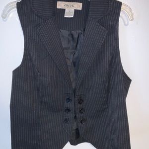 Stripped trendy vest